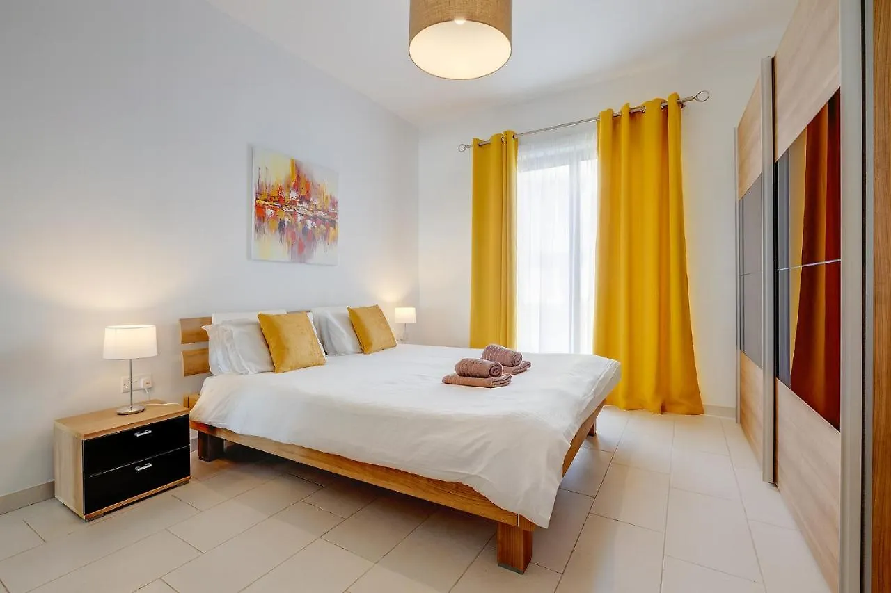 Marvellous Apartment With Valletta And Harbour Views 斯利马 0*,  马耳他