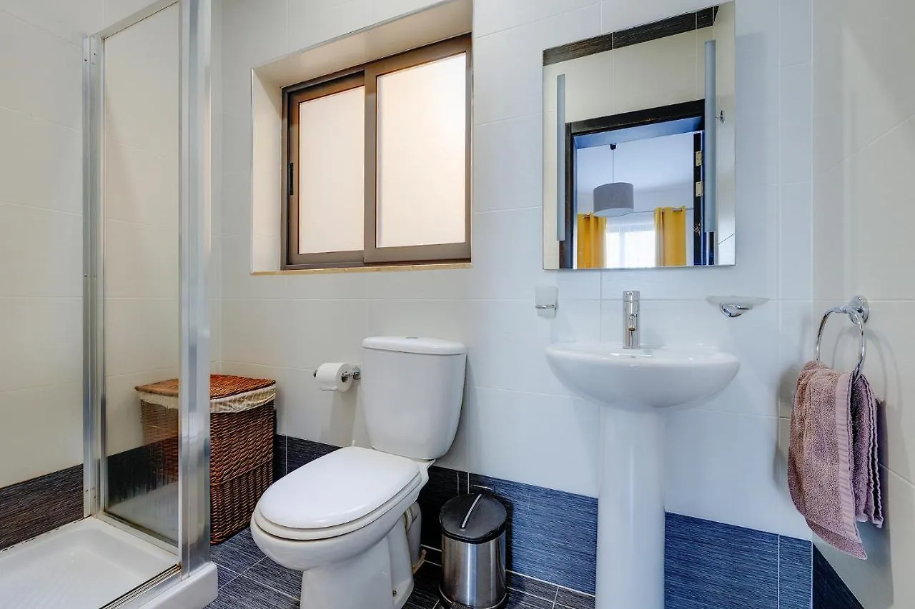 Marvellous Apartment With Valletta And Harbour Views 斯利马