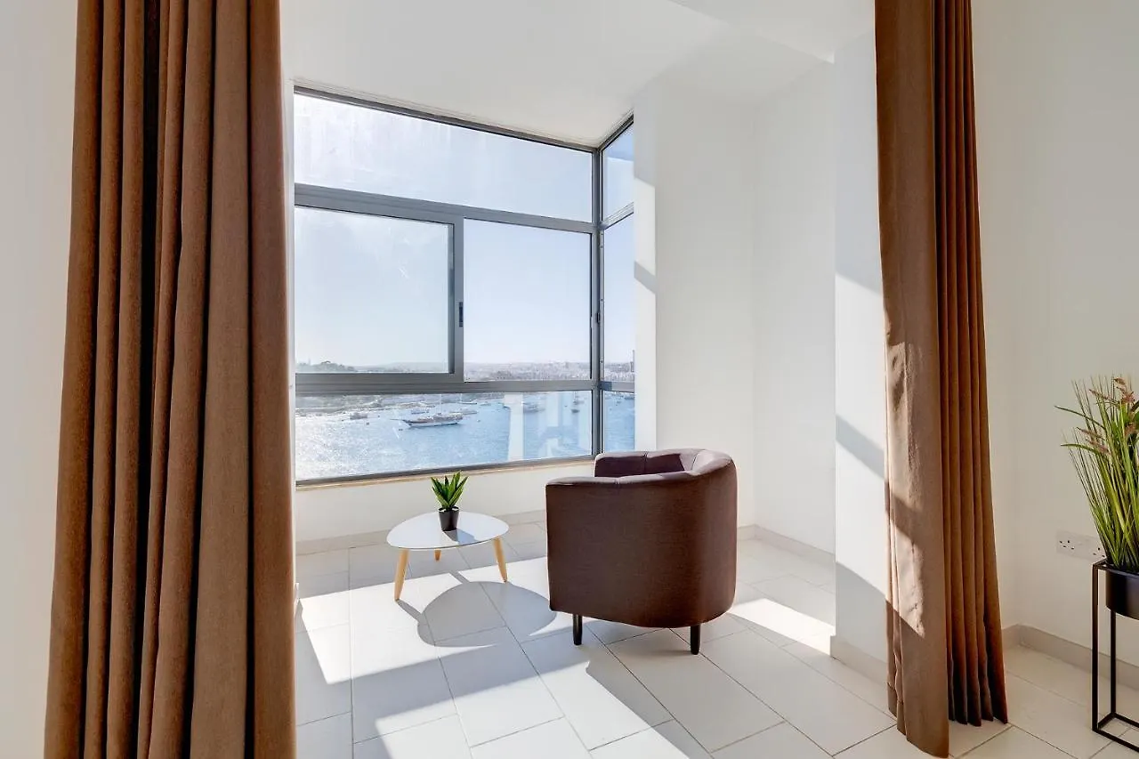 Marvellous Apartment With Valletta And Harbour Views Sliema