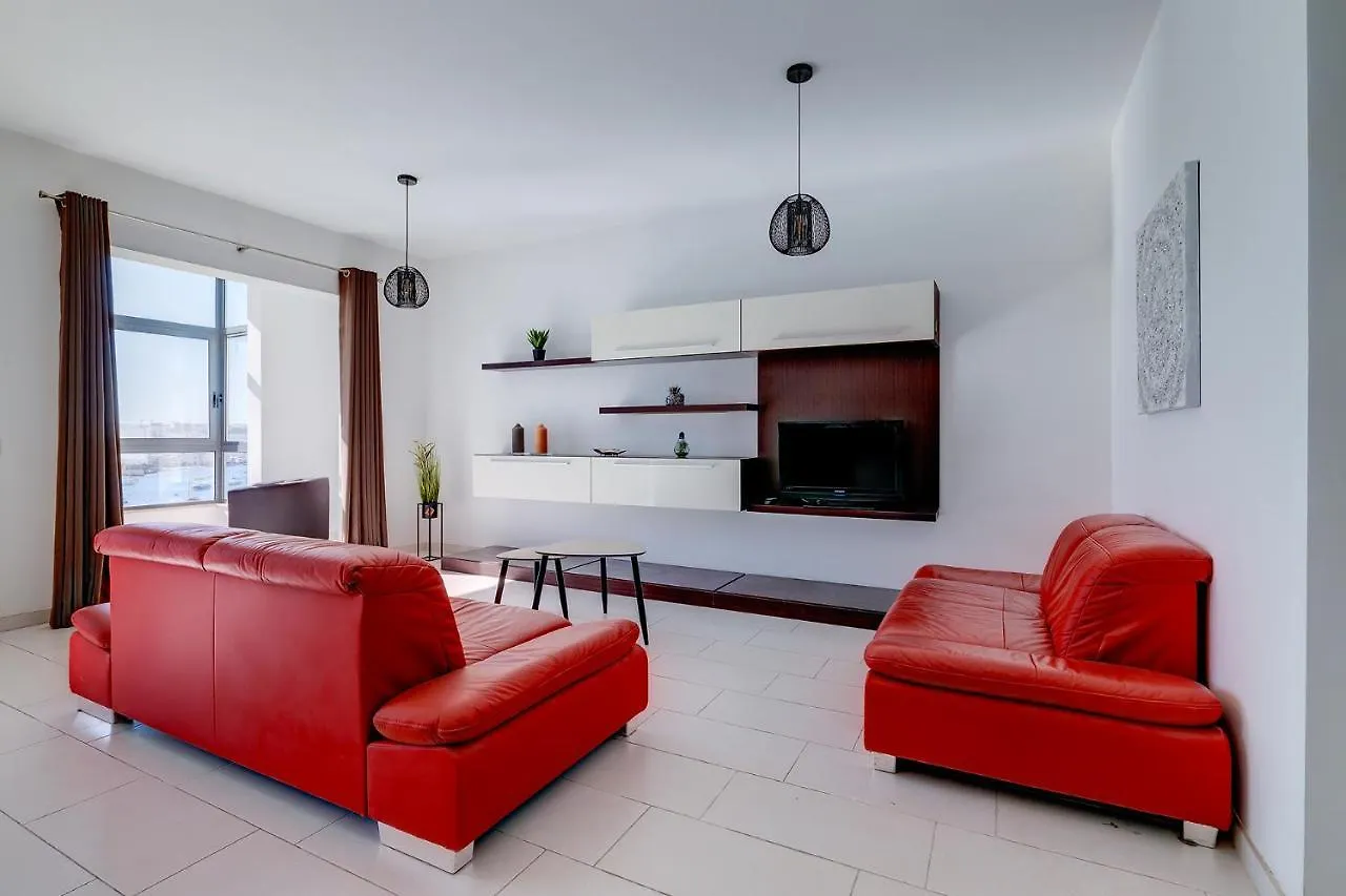 Marvellous Apartment With Valletta And Harbour Views Sliema