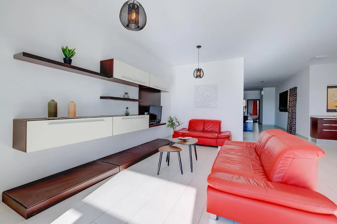 Marvellous Apartment With Valletta And Harbour Views Sliema