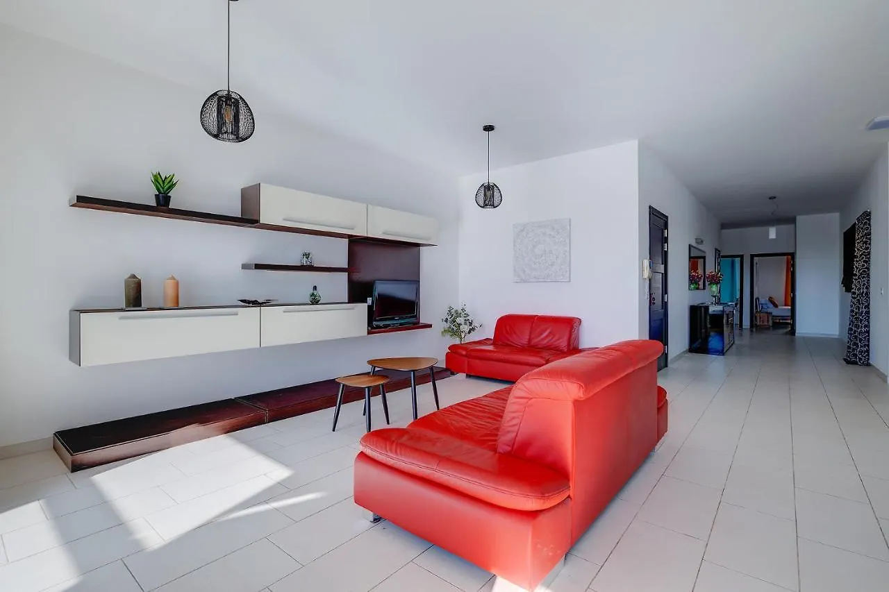 Marvellous Apartment With Valletta And Harbour Views Sliema