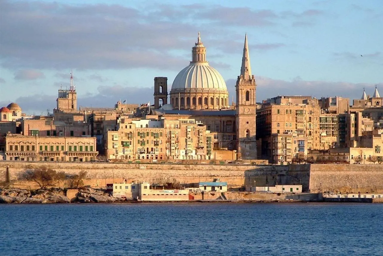 Marvellous Apartment With Valletta And Harbour Views Sliema
