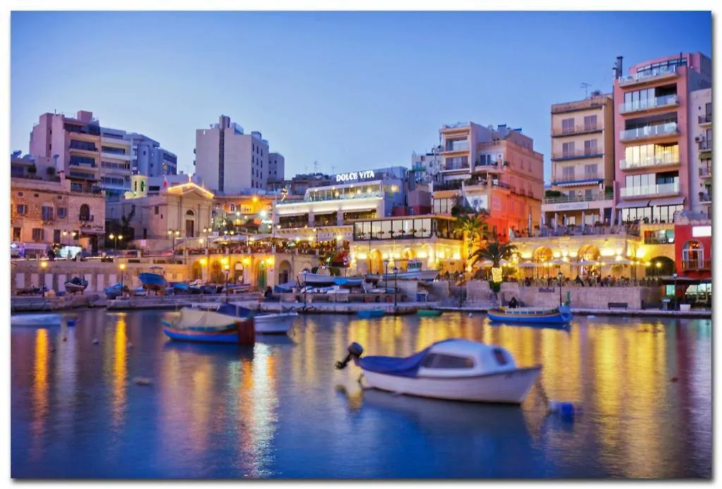 Marvellous Apartment With Valletta And Harbour Views Sliema 0*,