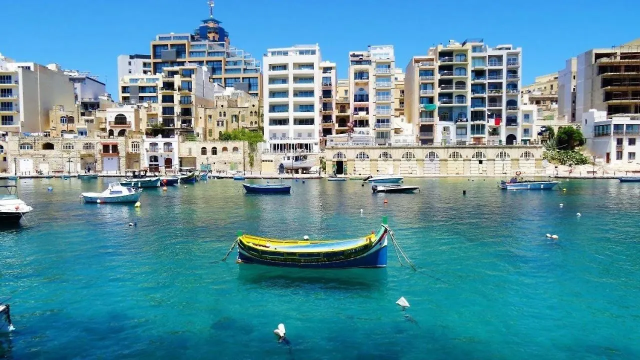 Marvellous Apartment With Valletta And Harbour Views Sliema