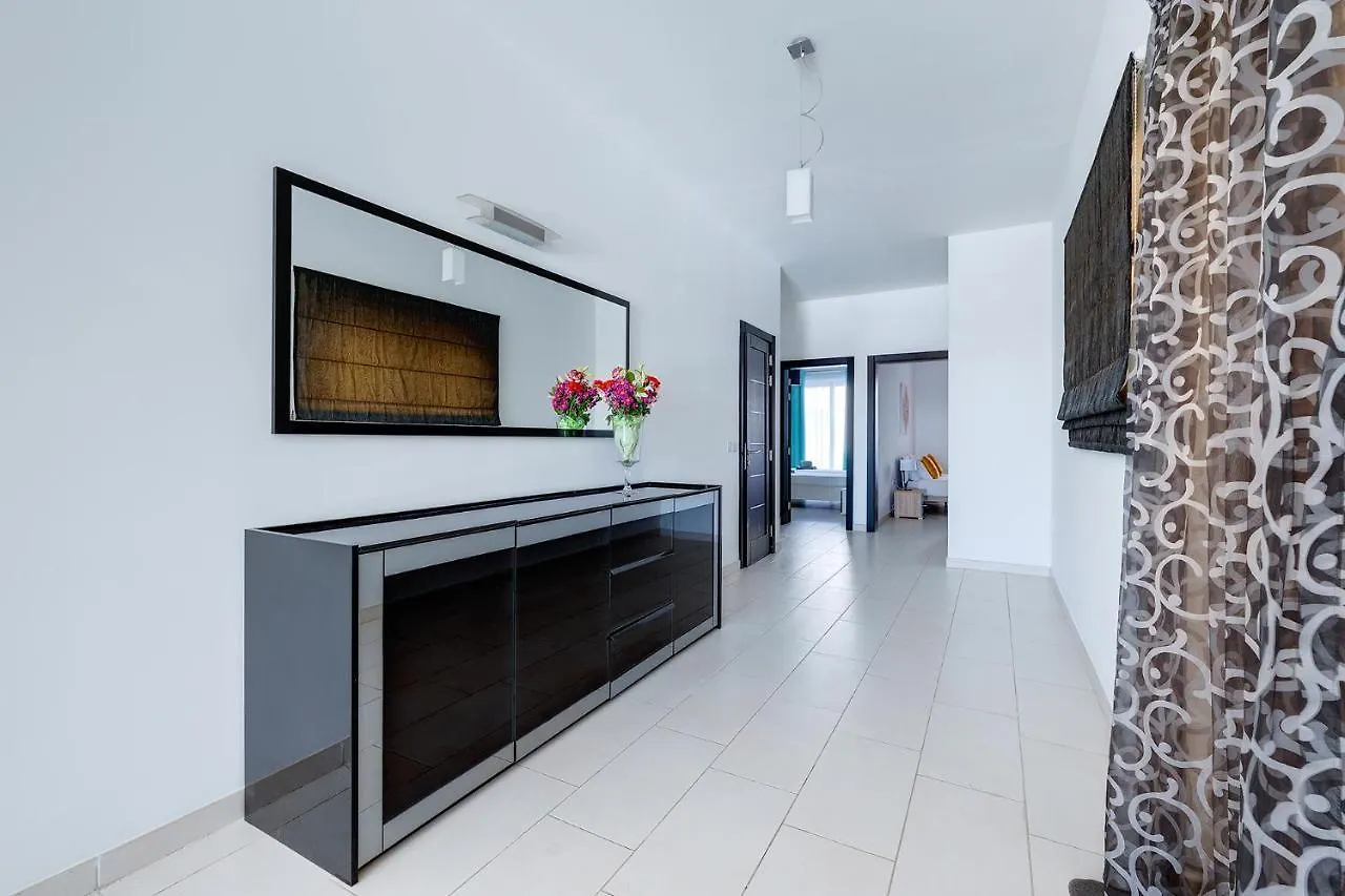 Marvellous Apartment With Valletta And Harbour Views Sliema